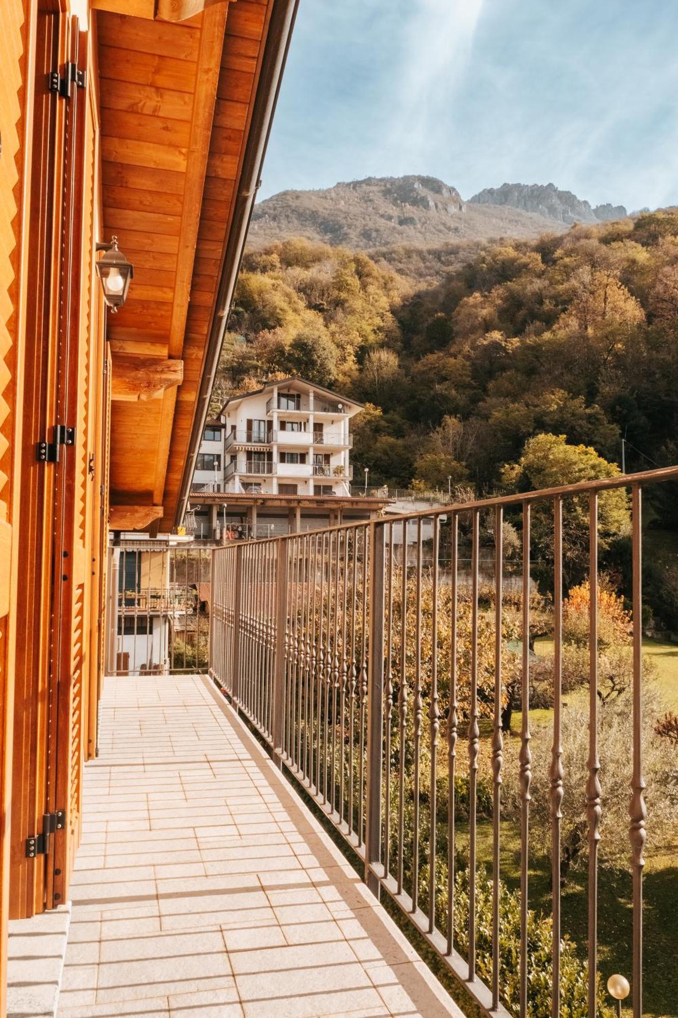 Larius Apartment - Como Lake View Mandello del Lario Exterior foto